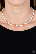 Laden Sie das Bild in den Galerie-Viewer, Bewitching Beading - Orange